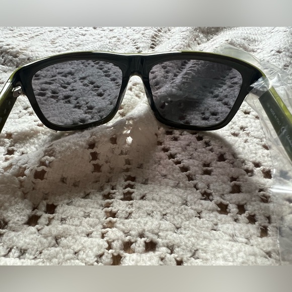 Salvatore Ferragamo Men’s Sunglasses - Picture 3 of 10